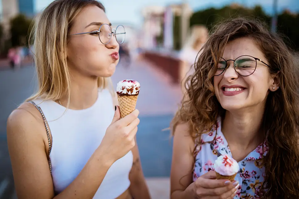 couple eating ice cream